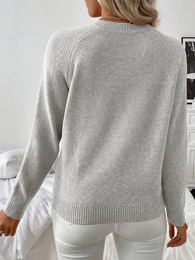 Pull Épaule Asymétrique avec Boutonnage