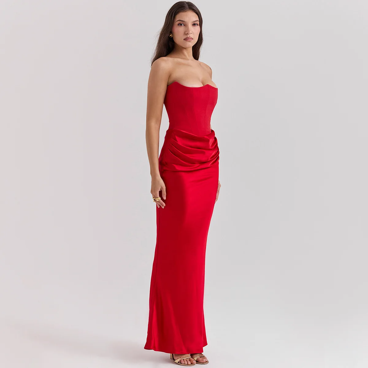 Robe bustier satinée sans bretelles