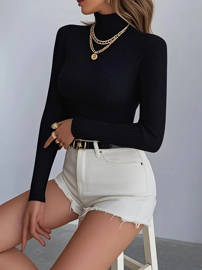 Pull col roule en maille cotelée