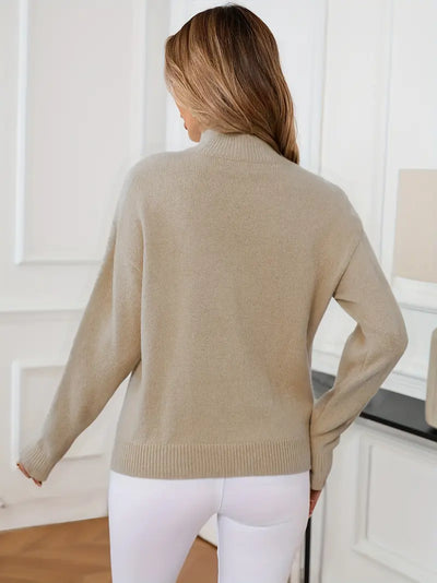Pull élégant pour femme à col montant manches longues