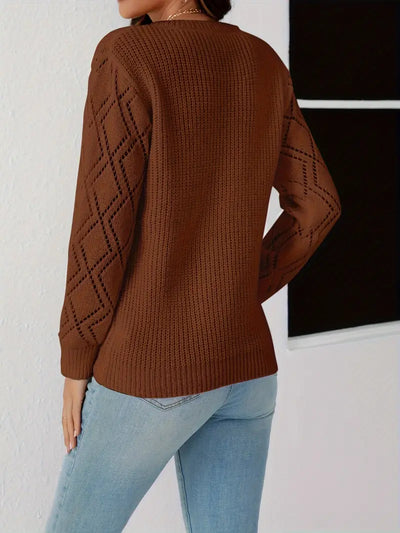 Pull col V avec motifs losanges