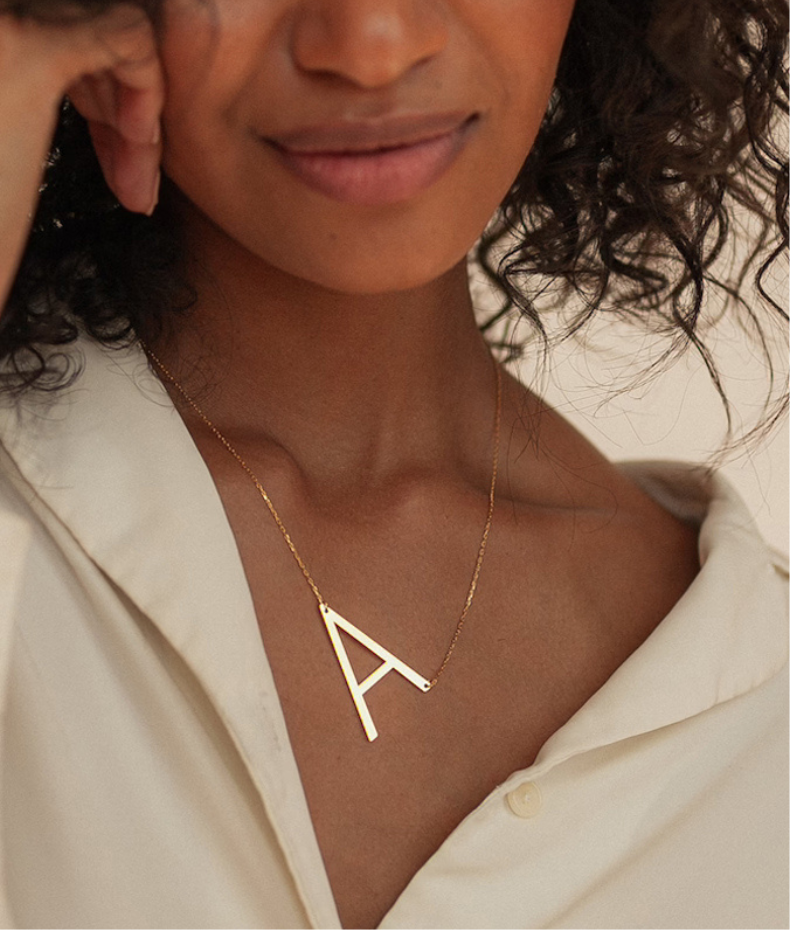 Collier personnalisable lettre et prénom
