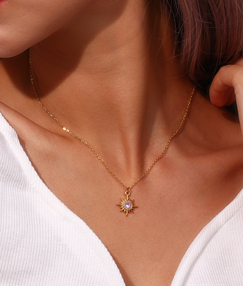 Collier étoile porte-bonheur plaqué or