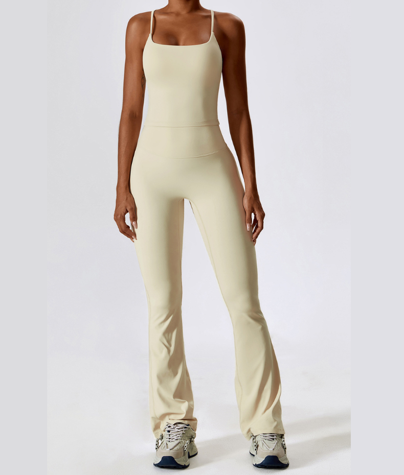 Conjunto de ioga com calças largas cruzadas nas costas