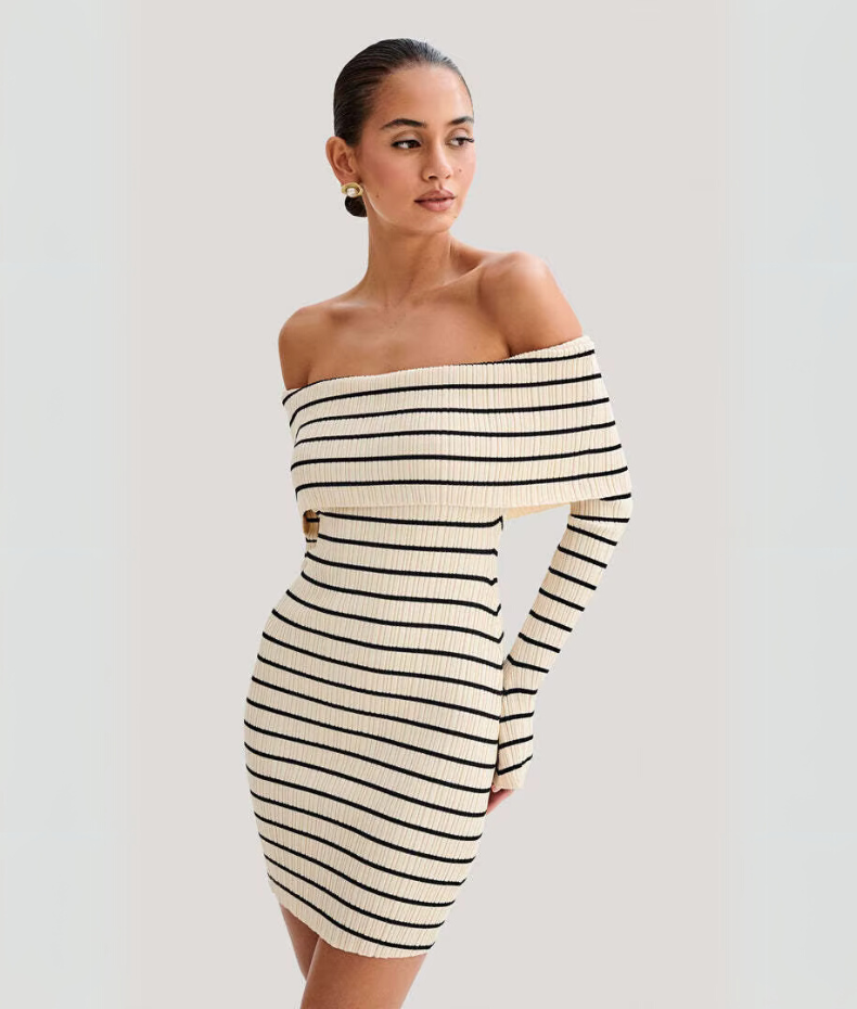 Robe col bateau rayée