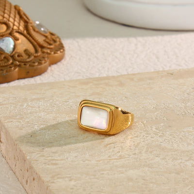 Anel de madrepérola em pedra natural