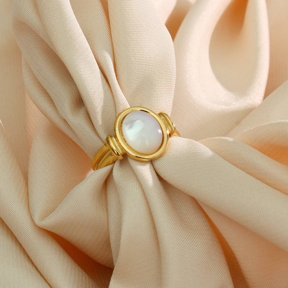 Anel de madrepérola em pedra natural