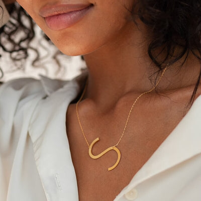 Collier personnalisable lettre et prénom
