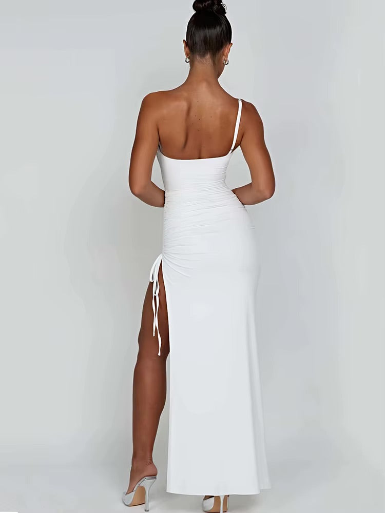 Robe longue à fente une bretelle