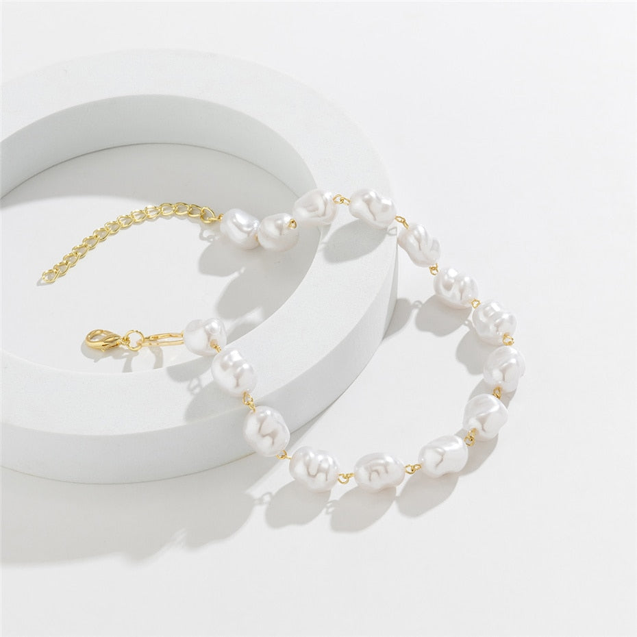 Collier ras du cou perles baroques