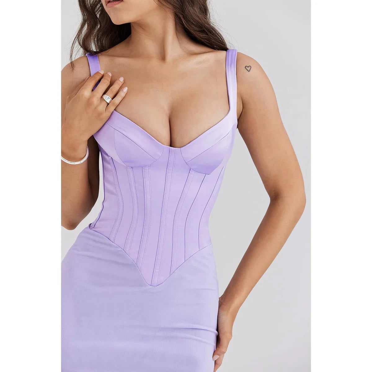 Robe corset col en V