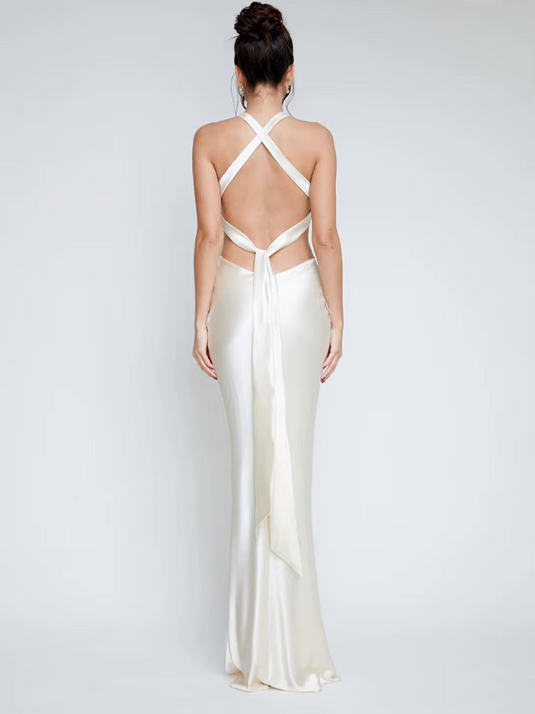 Robe dos nu satinée bretelles ultra longues