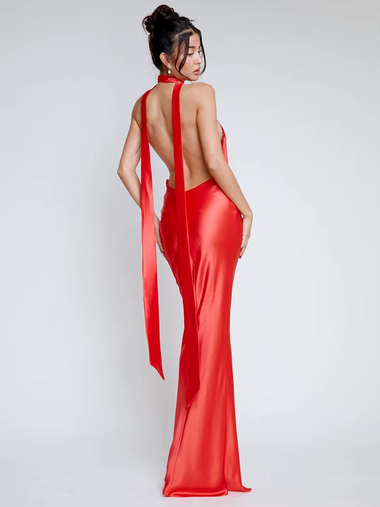 Robe dos nu satinée bretelles ultra longues