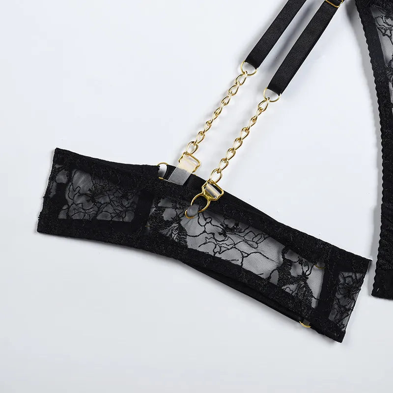 Ensemble jarretelles dentelle et chaines