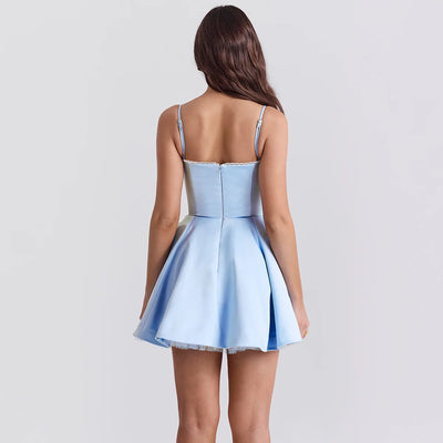 Robe courte à volants