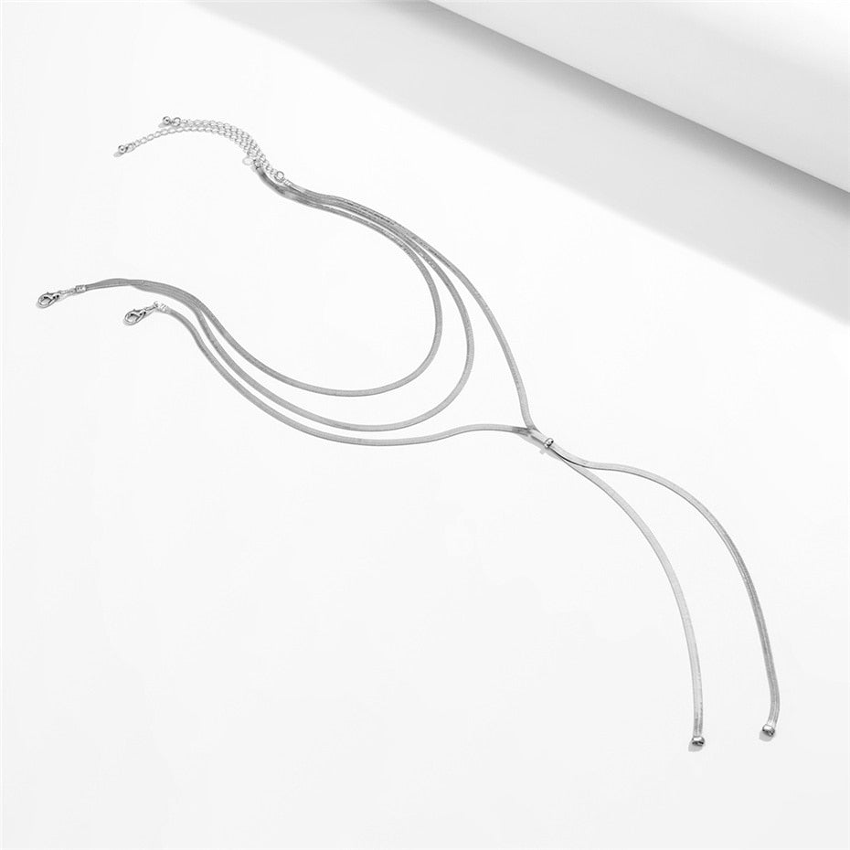Collier mi-long trois étages