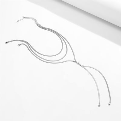 Collier mi-long trois étages