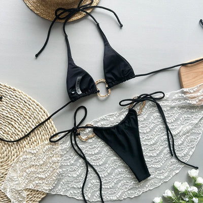 Maillot de bain deux pièces boucle dorée