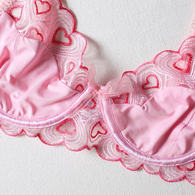 Ensemble brodé Coeur Rose