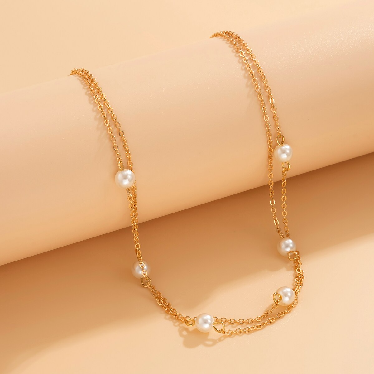 Collier ras du cou en perles fines