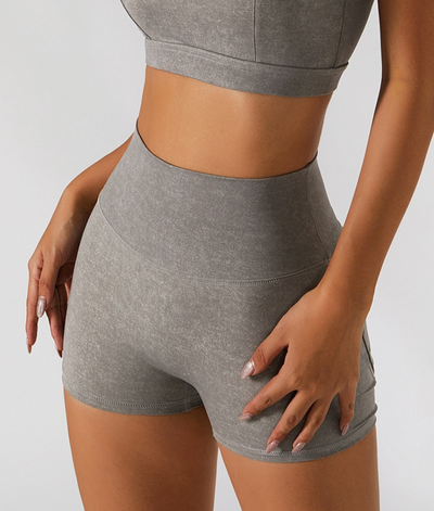 Shorts esportivos push-up