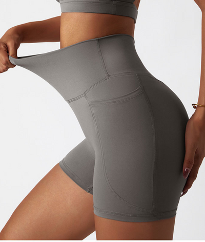 Høyt midjesportshorts med lomme