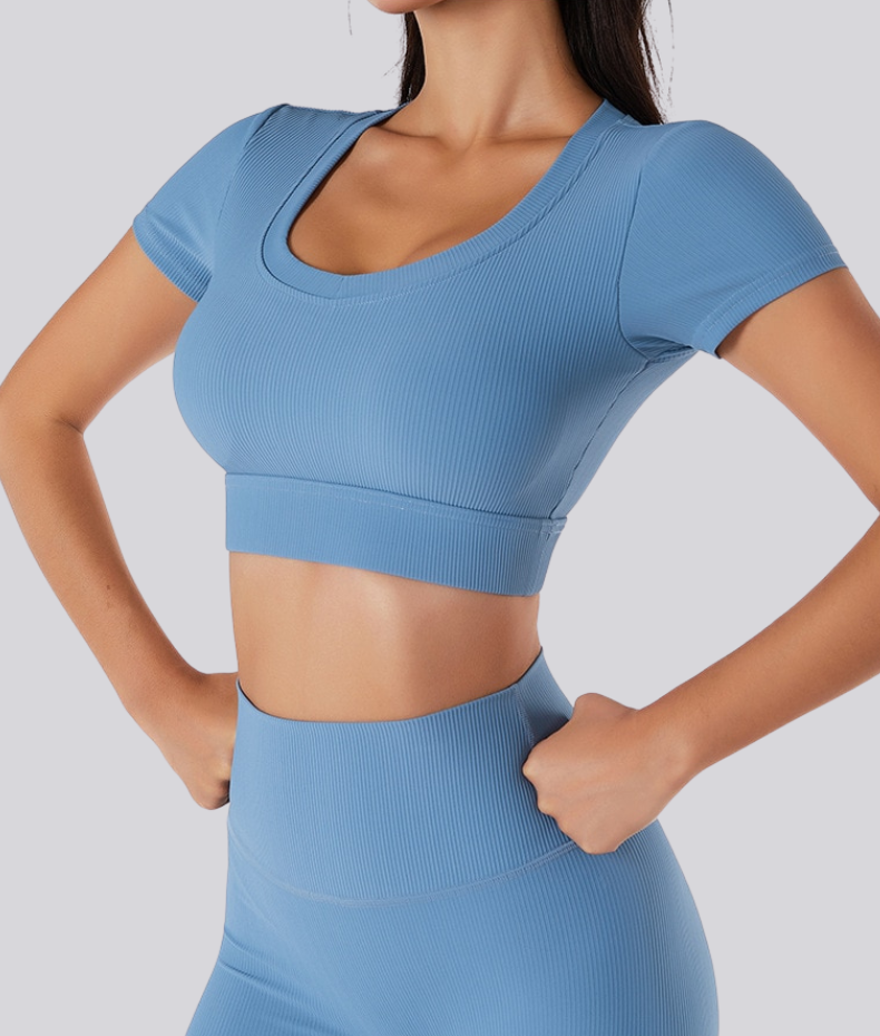 Top de ioga de manga curta