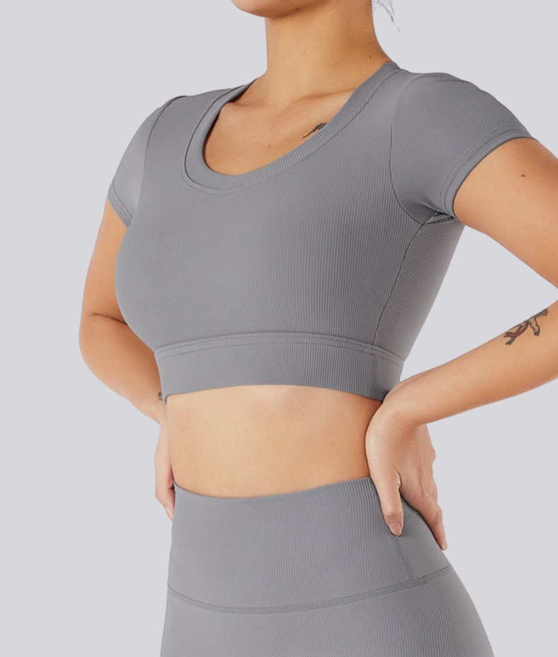 Top de ioga de manga curta