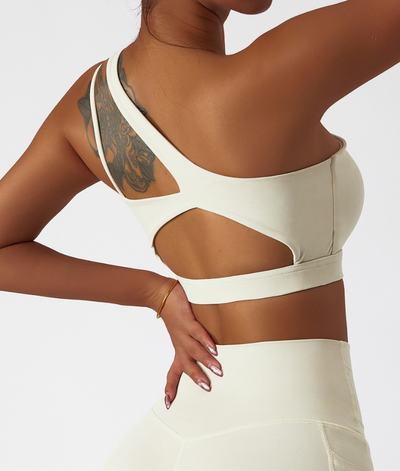 Sutiã desportivo fora do ombro