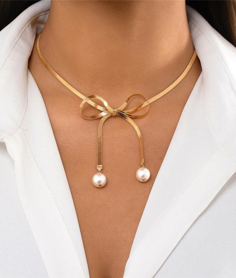 Collier joli noeud à perles