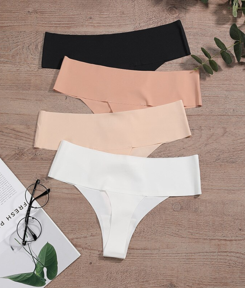 Culotte string effet soie glacée