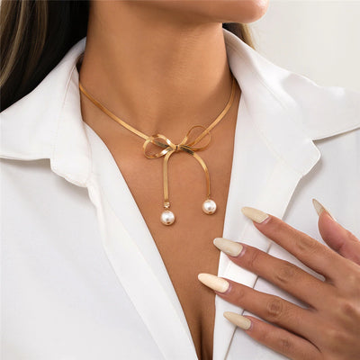 Collier joli noeud à perles