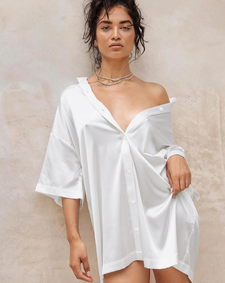 Kimono chemise sexy en satin blanc