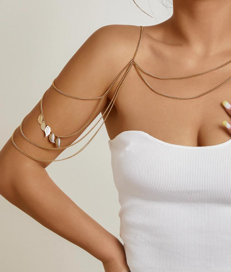 Bijoux dénudé épaule